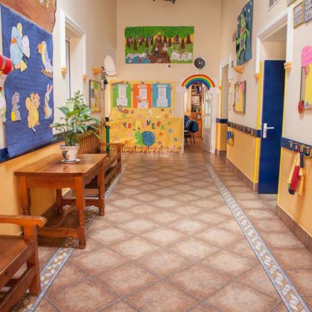 Pasillo del Centro de Educación Infantil